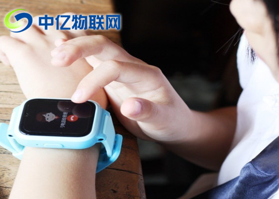 智能穿戴設(shè)備物聯(lián)網(wǎng)卡：運動軌跡實時監(jiān)控 一鍵報警！
