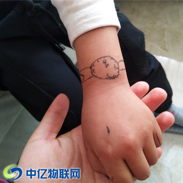 兒童智能手表選什么卡？副卡、物聯(lián)語音卡大比拼！