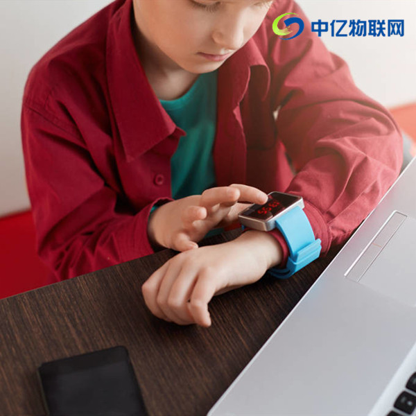 4G兒童手表語音卡怎么選擇？“七色陽光”告訴你答案