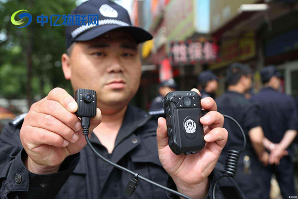 警用執(zhí)法記錄儀移動物聯卡平臺有什么功能？太實用了